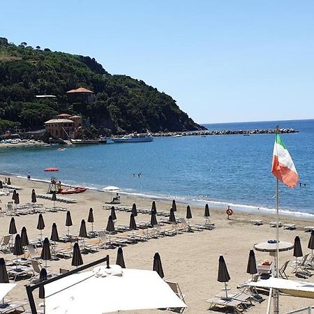 Апартаменты Beach Paradise Леванто Экстерьер фото